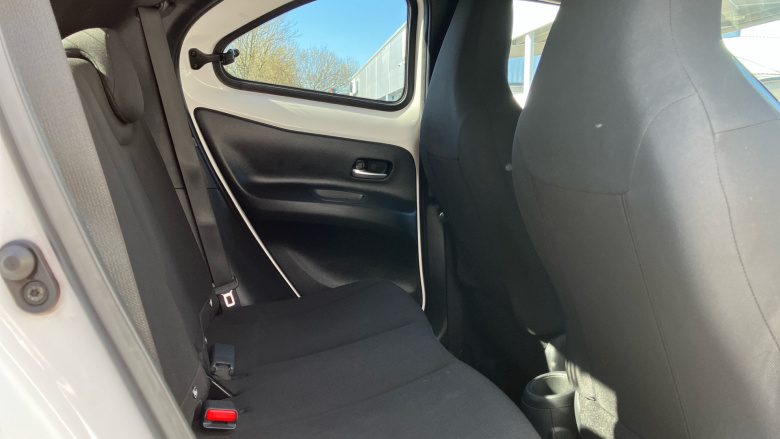 Toyota Aygo X 1.0 VVT-i Edge 5dr Auto Petrol Hatchback